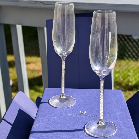 Swarovski Crystalline Toasting Flutes (set of 2) - Picture 2 of 6